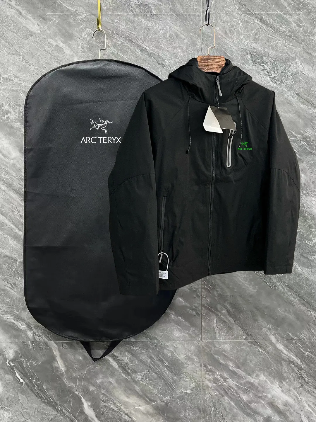 𝐀𝐑𝐂'𝐓𝐄𝐑𝐘𝐗 Series ， ，90 ， ZP ， ， Wear-Resistant， 、 Breathable， 。 S ， ， ， 。 ， Wear-Resistant。 GORE-TEX： 、 、Breathable 。 ，VISLON ， Velcro ， Zi P-in Sizes M-3xl
